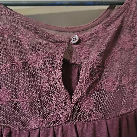 Lane Bryant Burgendy Blouse - Picture 4 of 10